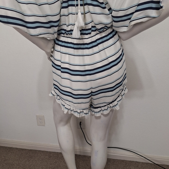 Lovers + Friends Blue White Malia Ruffle Coastal Cold Shoulder Romper Size M - Picture 8 of 14